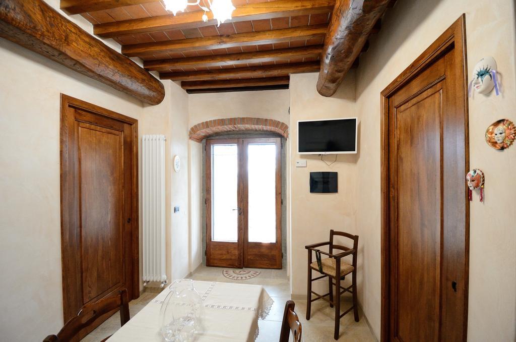 Agriturismo Villa Iris Castelfranco di Sopra Ruang foto